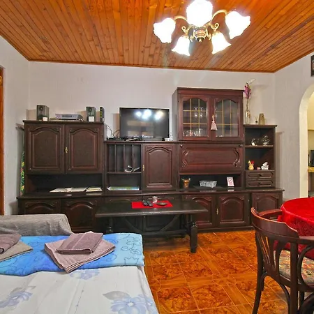 Apartment Luka 2192 Pula